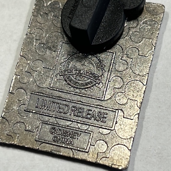 Disney Limited Release 2011 Tinkerbell and Minnie Mouse PWP snapshot series - Picture 4 of 4